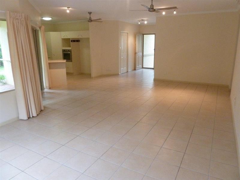 50 West Parkridge Drive, Brinsmead QLD 4870