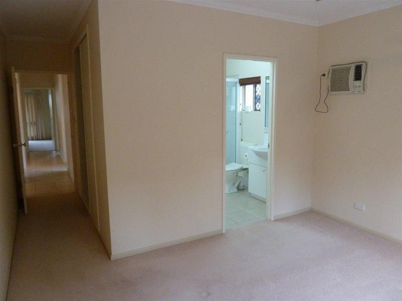 50 West Parkridge Drive, Brinsmead QLD 4870