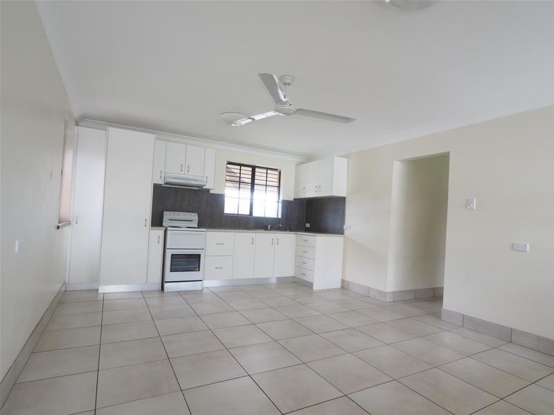 9/688 Bruce  Highway, Woree QLD 4868