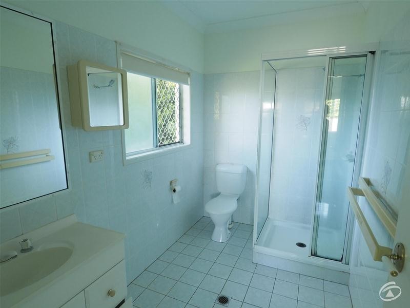 4 Clohesy Court, Kanimbla QLD 4870