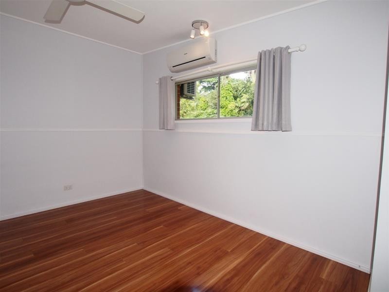 85 Upper Miles Street, Manoora QLD 4870