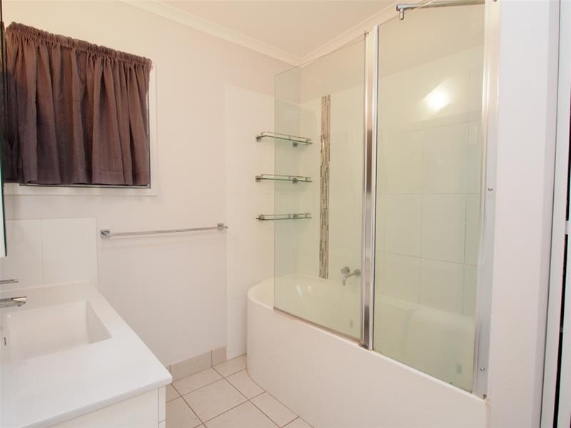 85 Upper Miles Street, Manoora QLD 4870