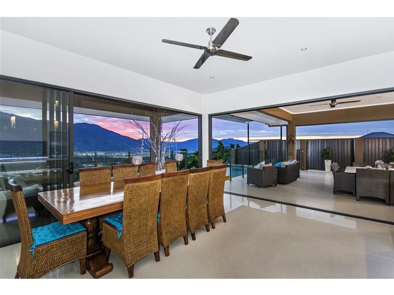 11-13 The Peak Road, Brinsmead QLD 4870