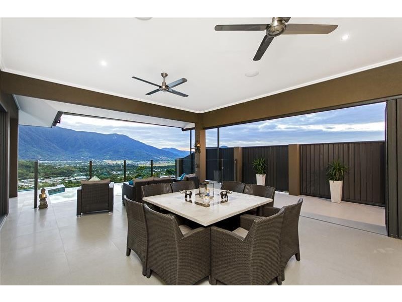 11-13 The Peak Road, Brinsmead QLD 4870