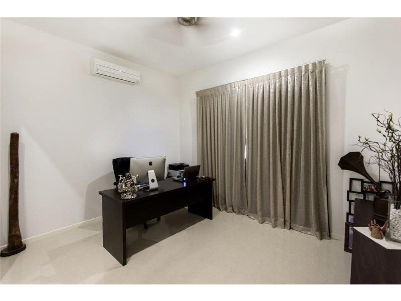 11-13 The Peak Road, Brinsmead QLD 4870