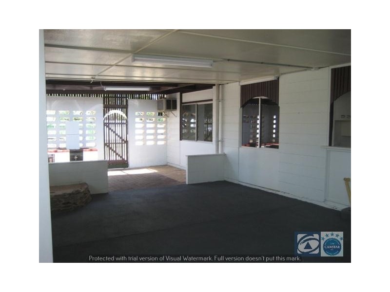 193 Mann  Street, Westcourt QLD 4870