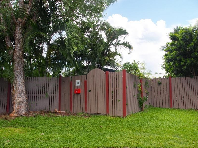 11 Rollinia Close, Manoora QLD 4870