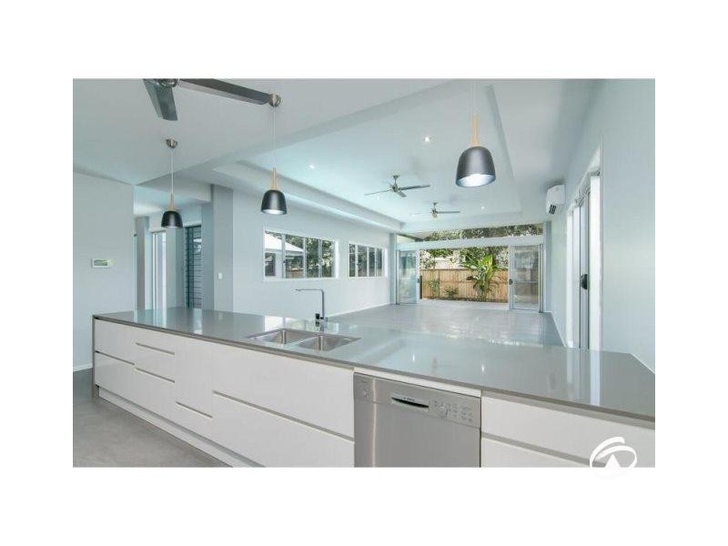 63 Oceans Drive, Palm Cove QLD 4879
