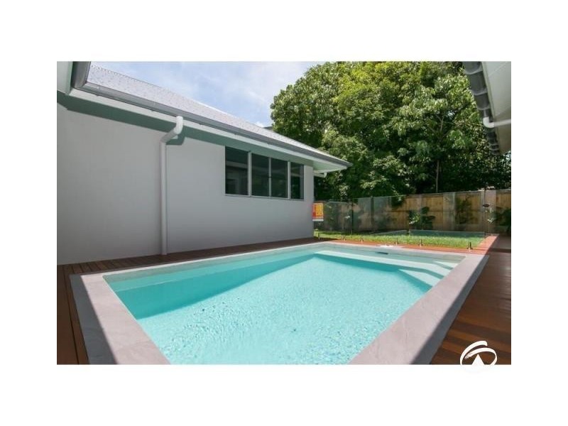 63 Oceans Drive, Palm Cove QLD 4879