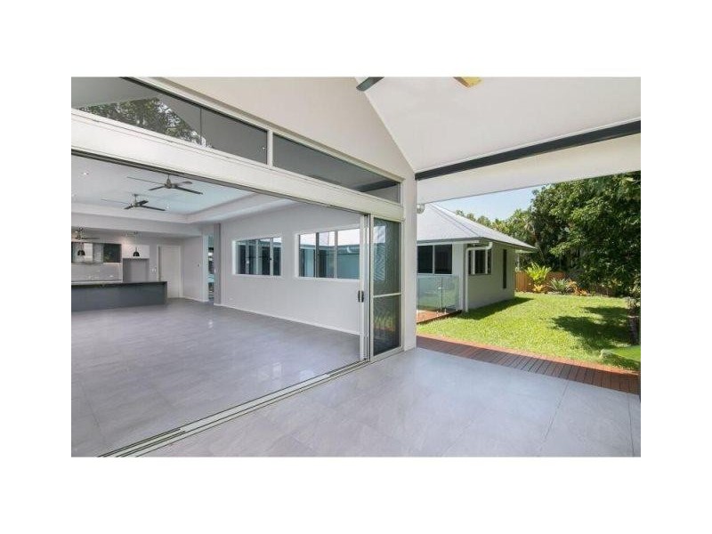 63 Oceans Edge, Palm Cove QLD 4879
