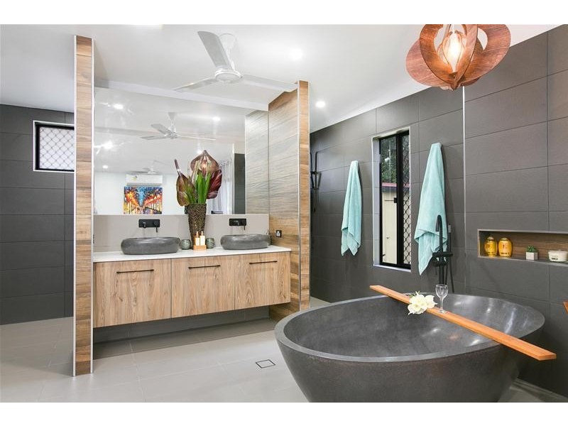 69 Boden Street, Edge Hill QLD 4870