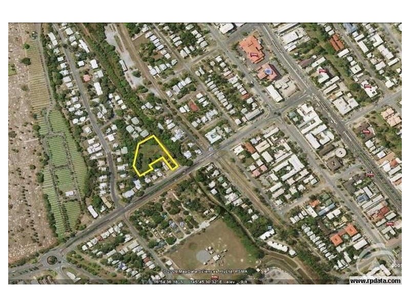 32 James Street, Manunda QLD 4870