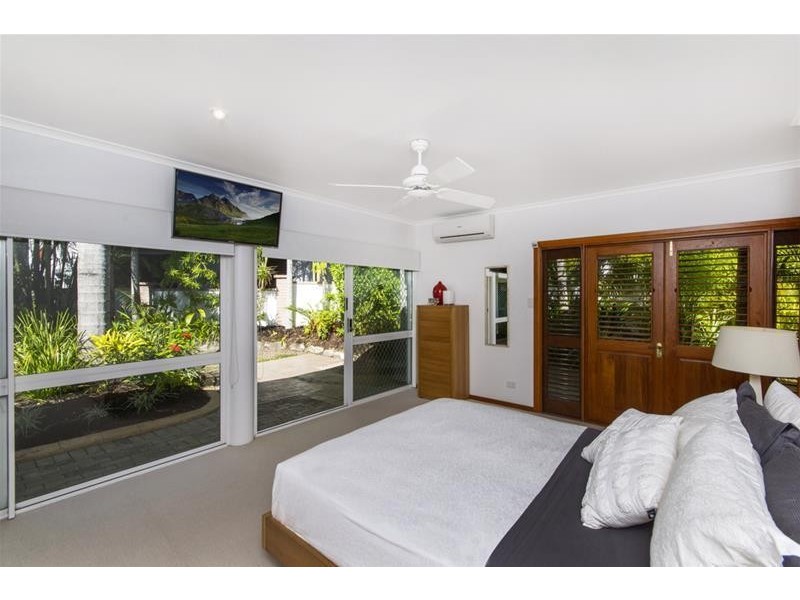 5 Turtle Close, Clifton Beach QLD 4879