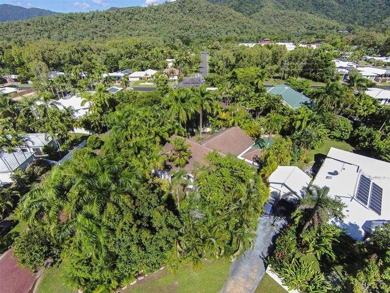 5 Turtle Close, Clifton Beach QLD 4879