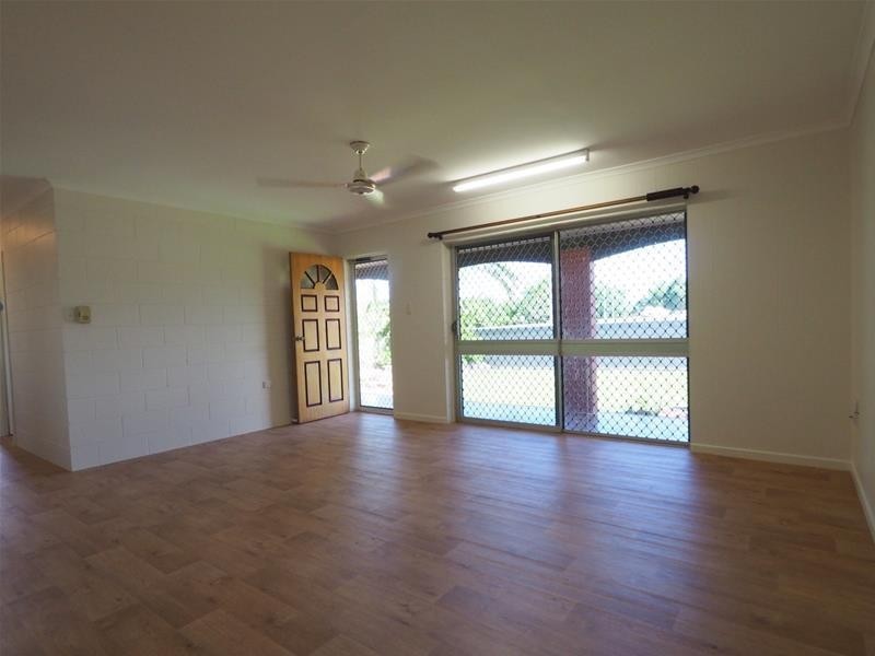 13 Sheehy Street, White Rock QLD 4868