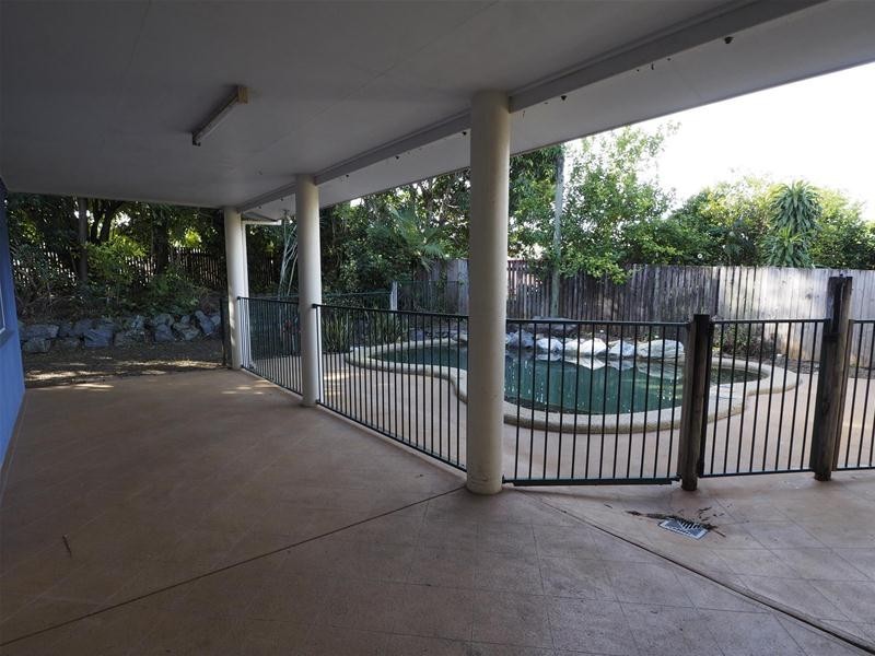 4 Edmonds Close, Bentley Park QLD 4869