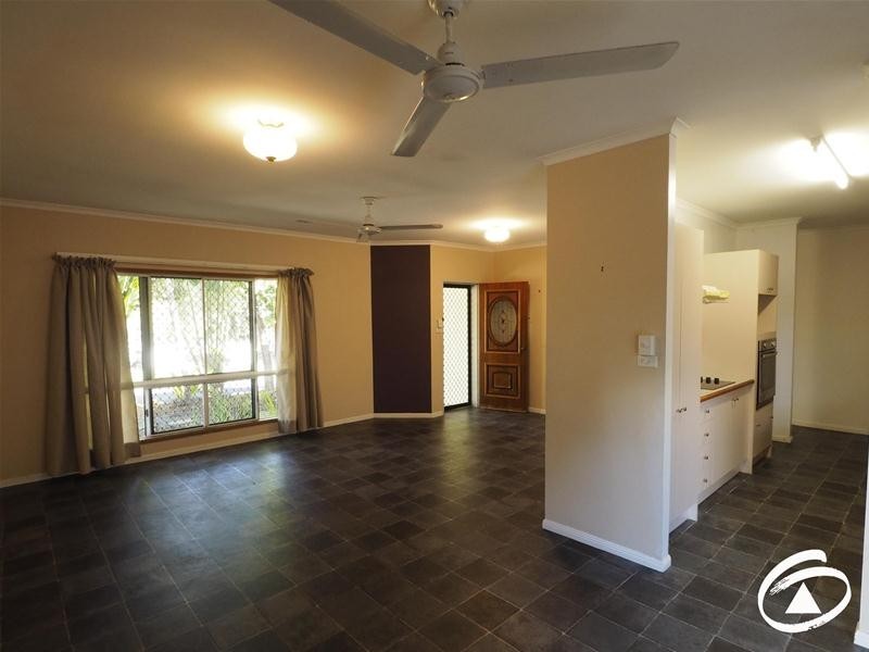 4 Edmonds Close, Bentley Park QLD 4869