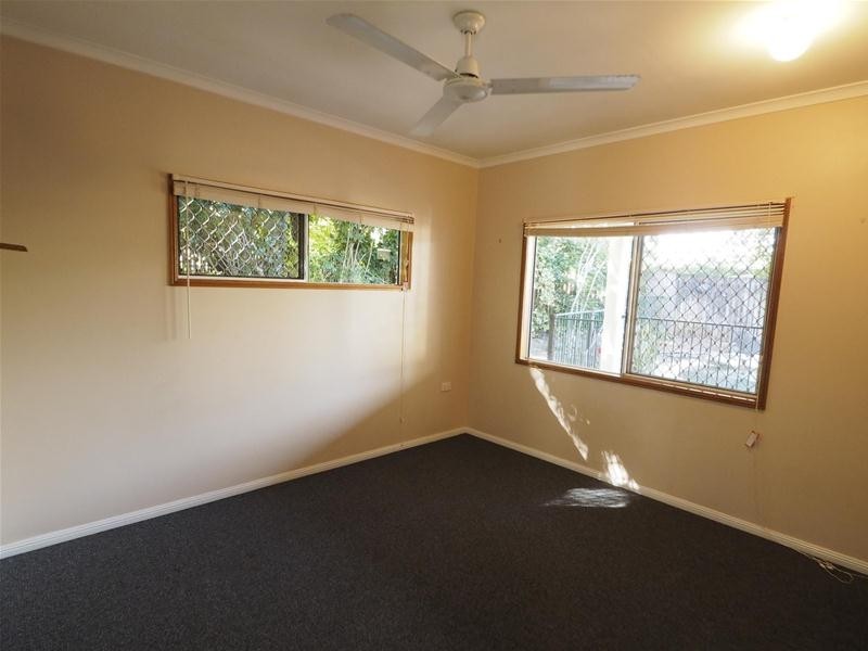 4 Edmonds Close, Bentley Park QLD 4869