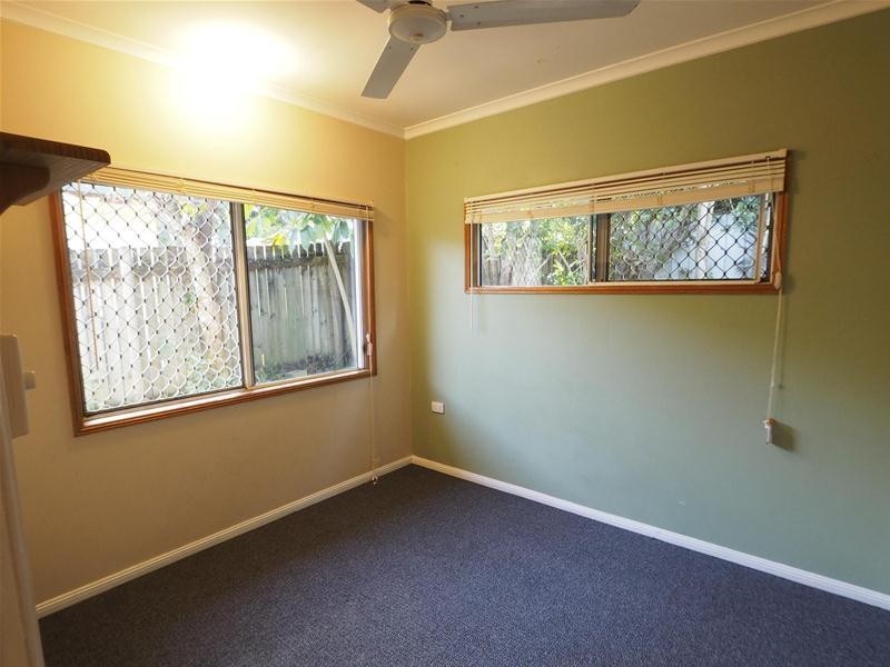 4 Edmonds Close, Bentley Park QLD 4869