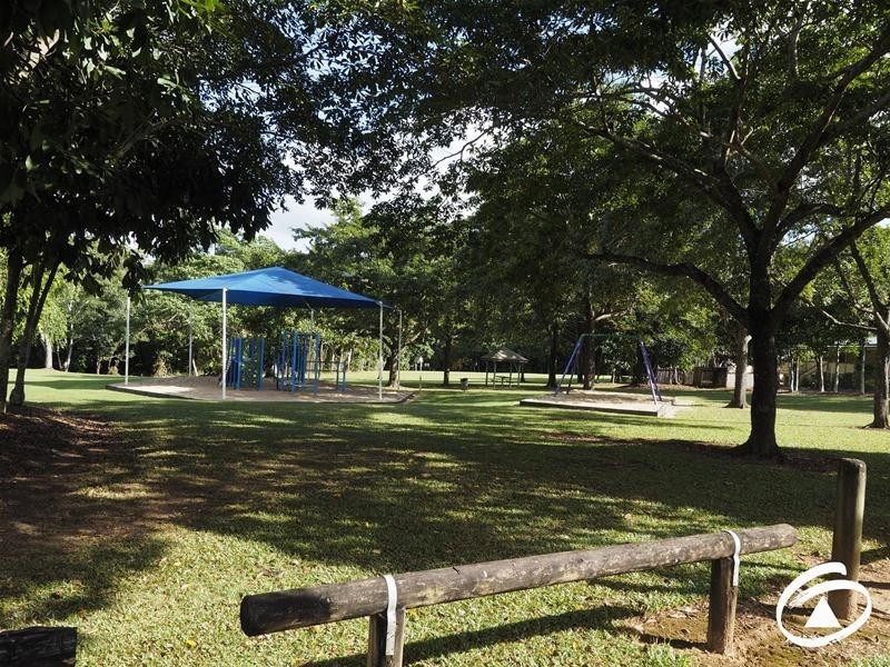 4 Edmonds Close, Bentley Park QLD 4869