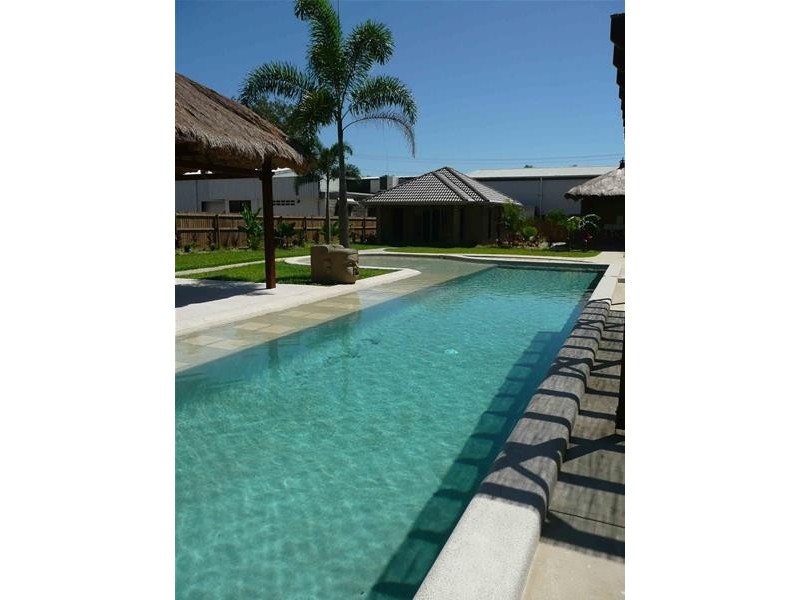 126/22 Wards Street, Mooroobool QLD 4870