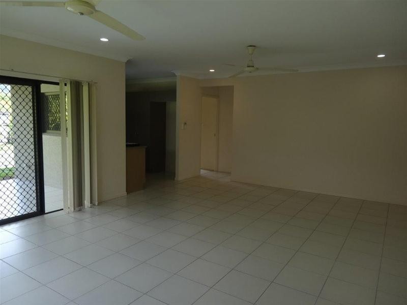 33 Thooler Vista, Trinity Park QLD 4879