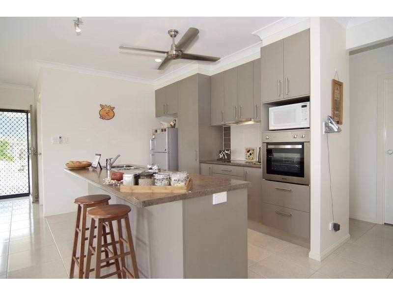 Bentley Park QLD 4869