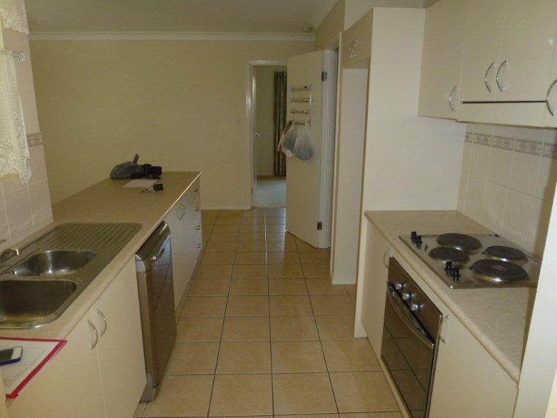 6 Gavin Hamilton Close, Redlynch QLD 4870