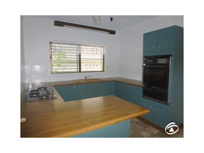 2/64 Boden Street, Edge Hill QLD 4870