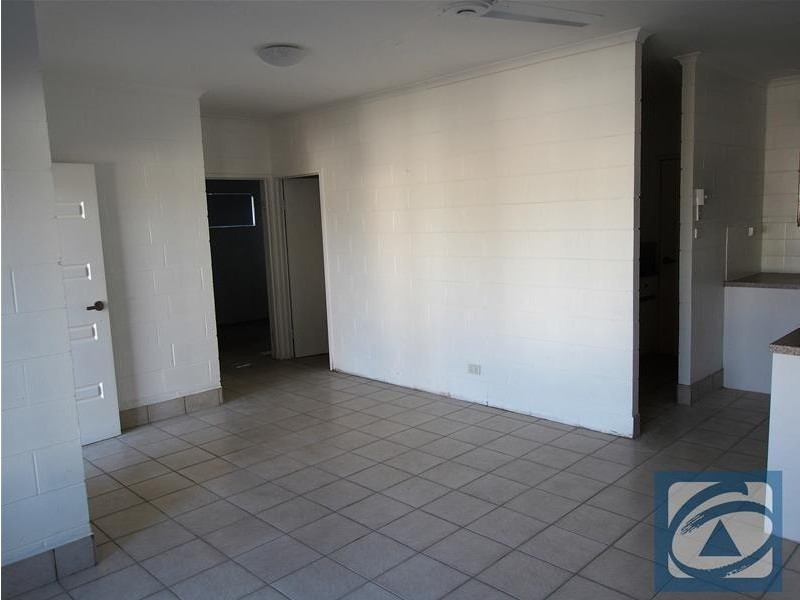 1/50 Koch Street, Mooroobool QLD 4870