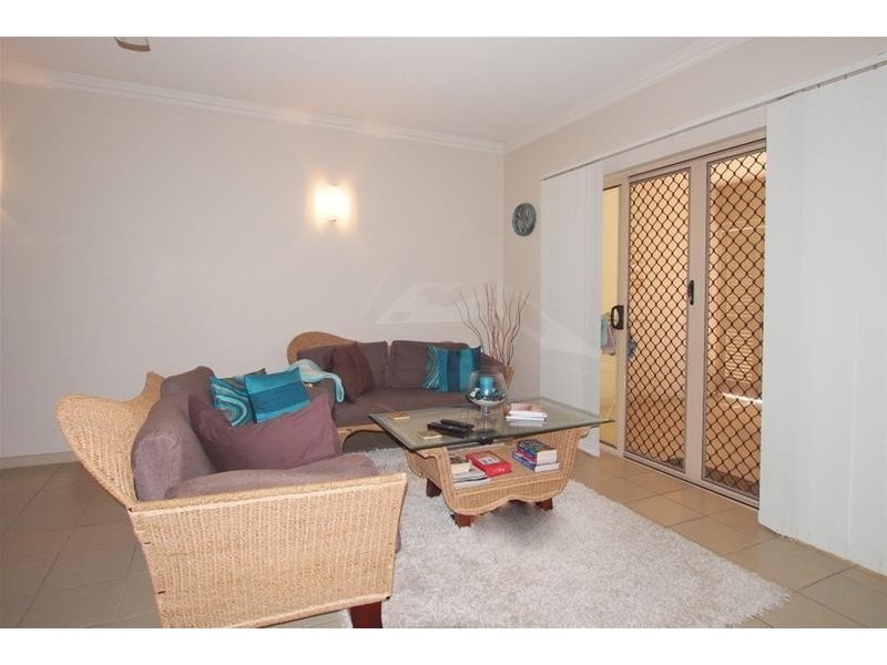 302/53-57 Clifton Road, Clifton Beach QLD 4879