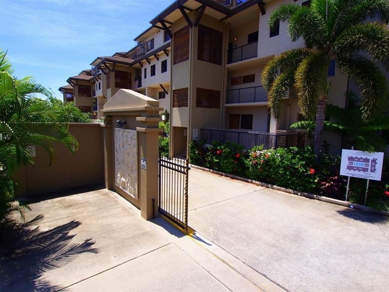 302/53-57 Clifton Road, Clifton Beach QLD 4879
