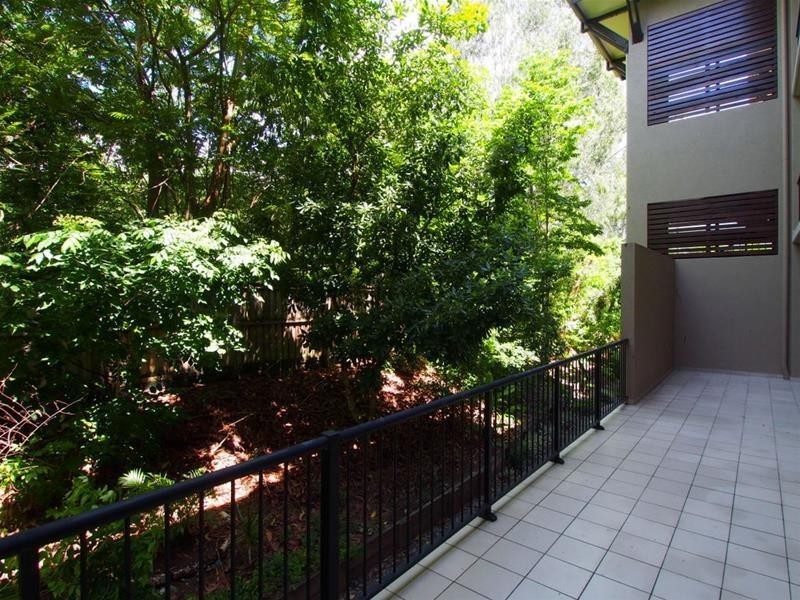 302/53-57 Clifton Road, Clifton Beach QLD 4879