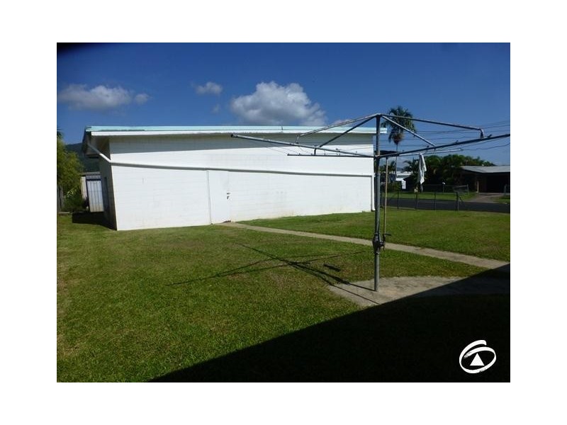 43 Angela Street, Woree QLD 4868