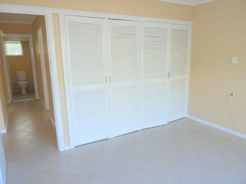 Holloways Beach QLD 4878