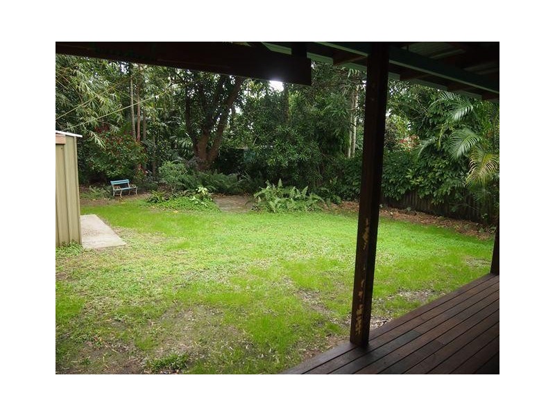28 Saw Street, Machans Beach QLD 4878