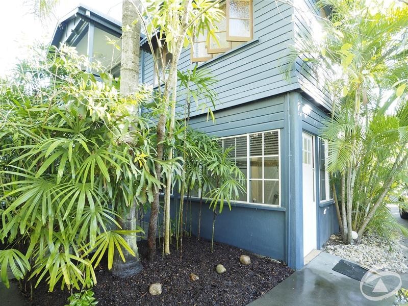 5 Phillips Street, Machans Beach QLD 4878