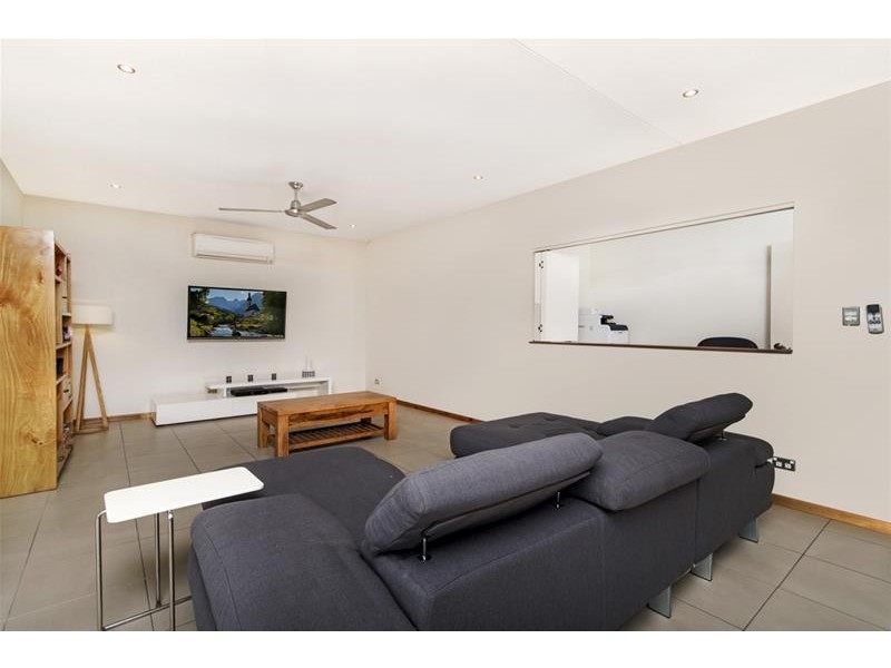 21 The Peak, Brinsmead QLD 4870