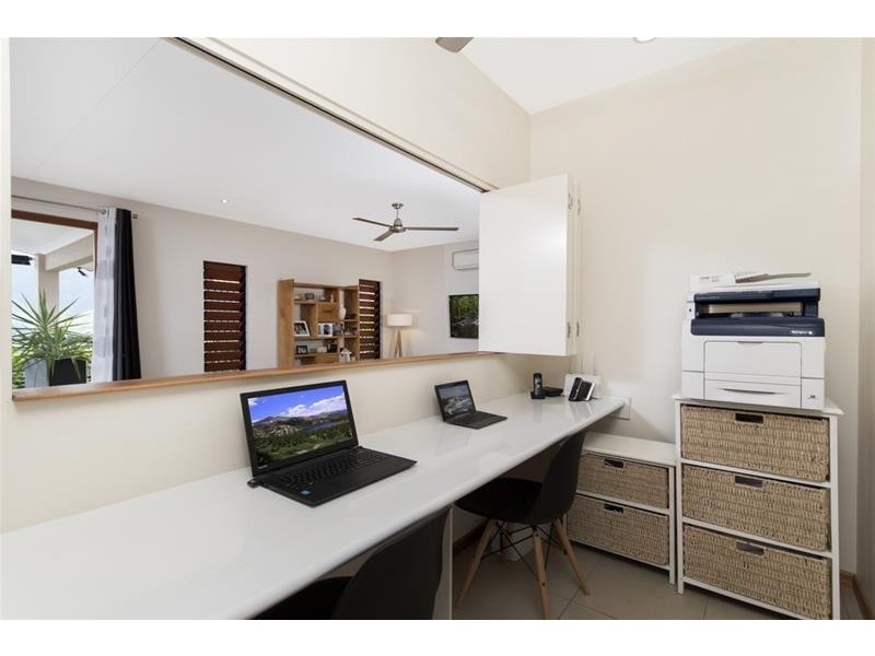 21 The Peak, Brinsmead QLD 4870