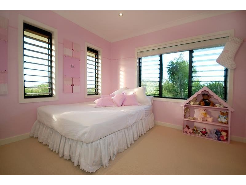 8 The Peak Road, Brinsmead QLD 4870