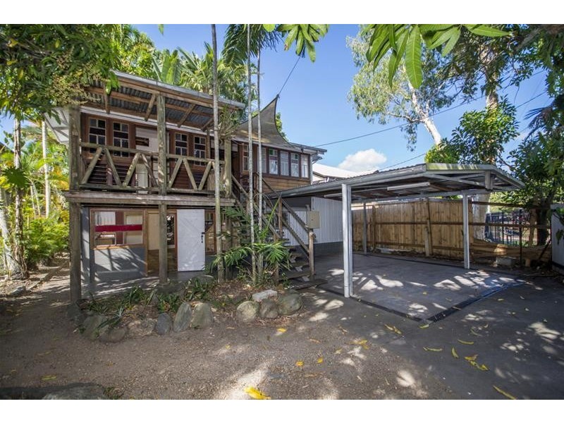 174 Martyn Street, Manunda QLD 4870