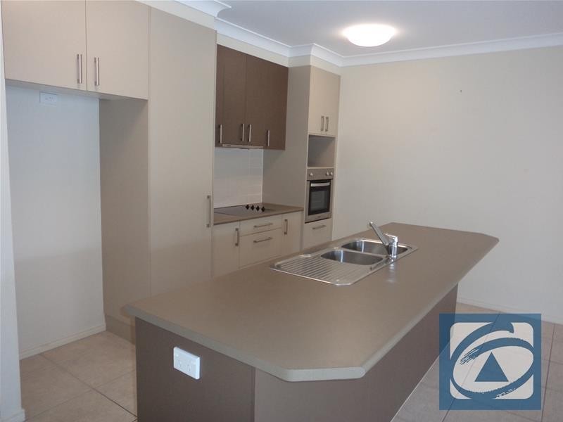 50 Sunbird Drive, Bayview Heights QLD 4868