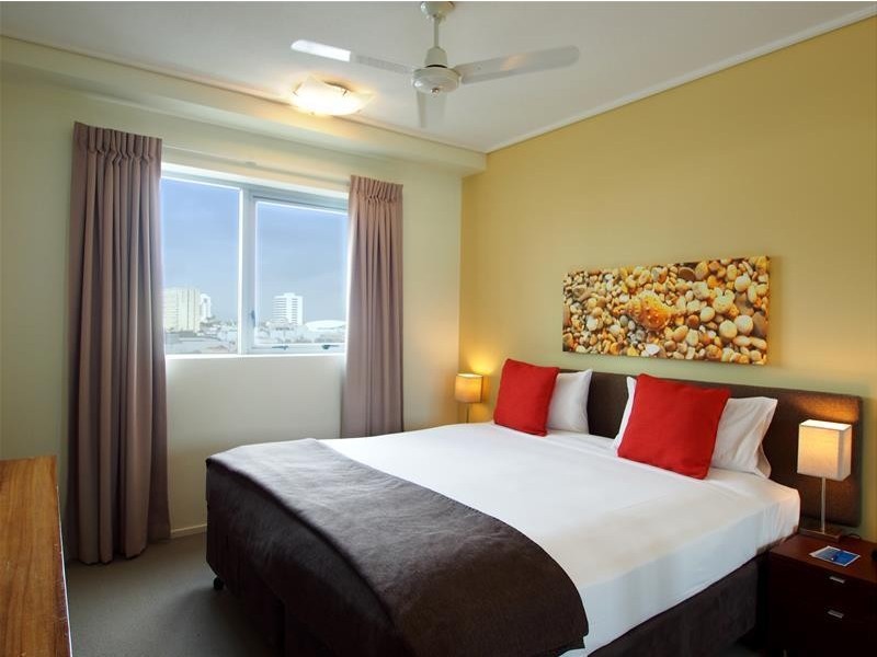 20706/99 The Esplanade, Cairns City QLD 4870