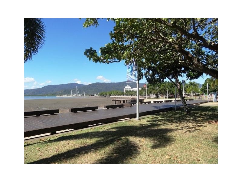 20706/99 The Esplanade, Cairns City QLD 4870