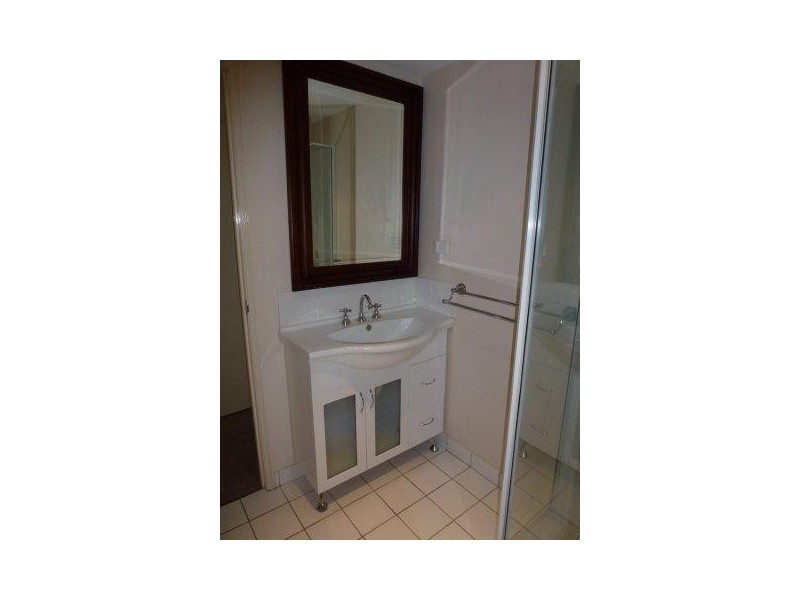 203/4 Grantala Street, Manoora QLD 4870