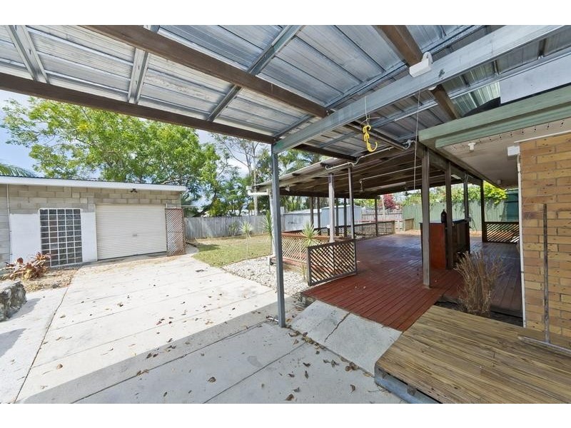 Bentley Park QLD 4869