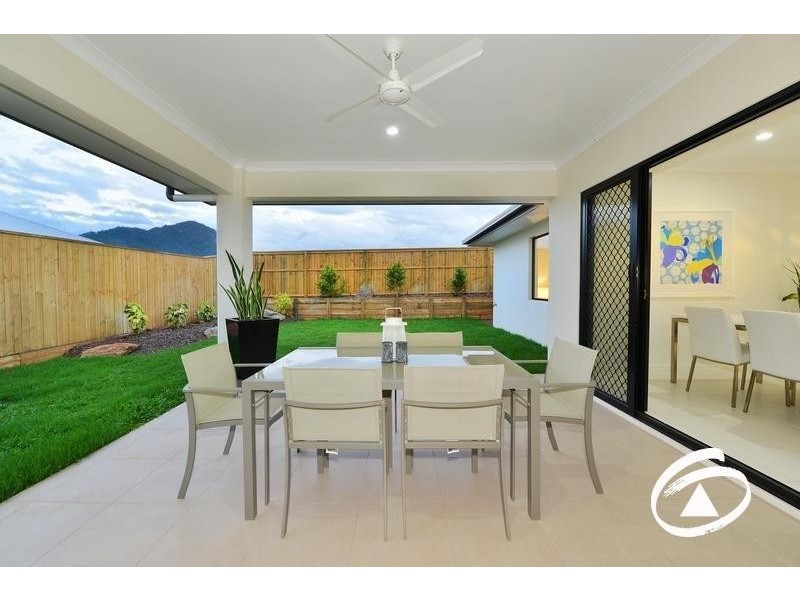 13 Laguna Avenue, Redlynch QLD 4870