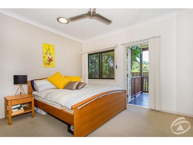 2/378 McLeod Street, Cairns North QLD 4870