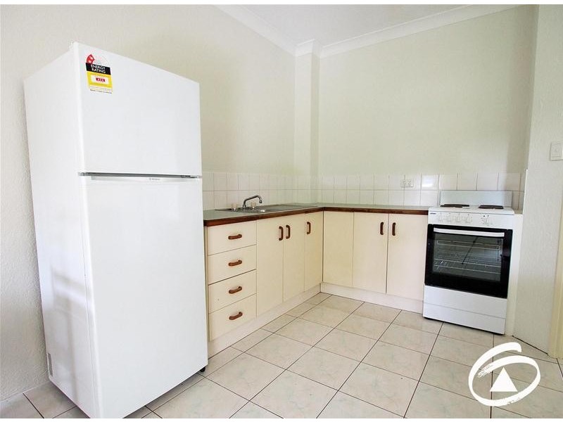 2/217 Spence Street, Bungalow QLD 4870