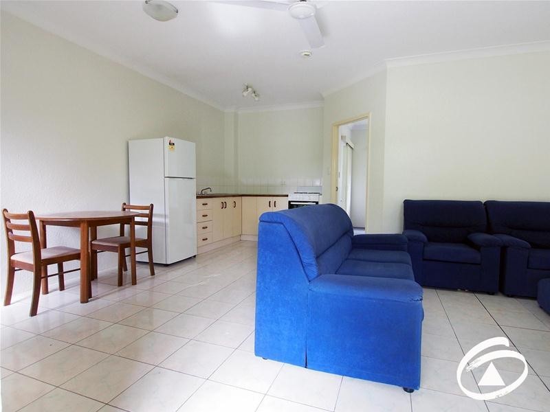 2/217 Spence Street, Bungalow QLD 4870